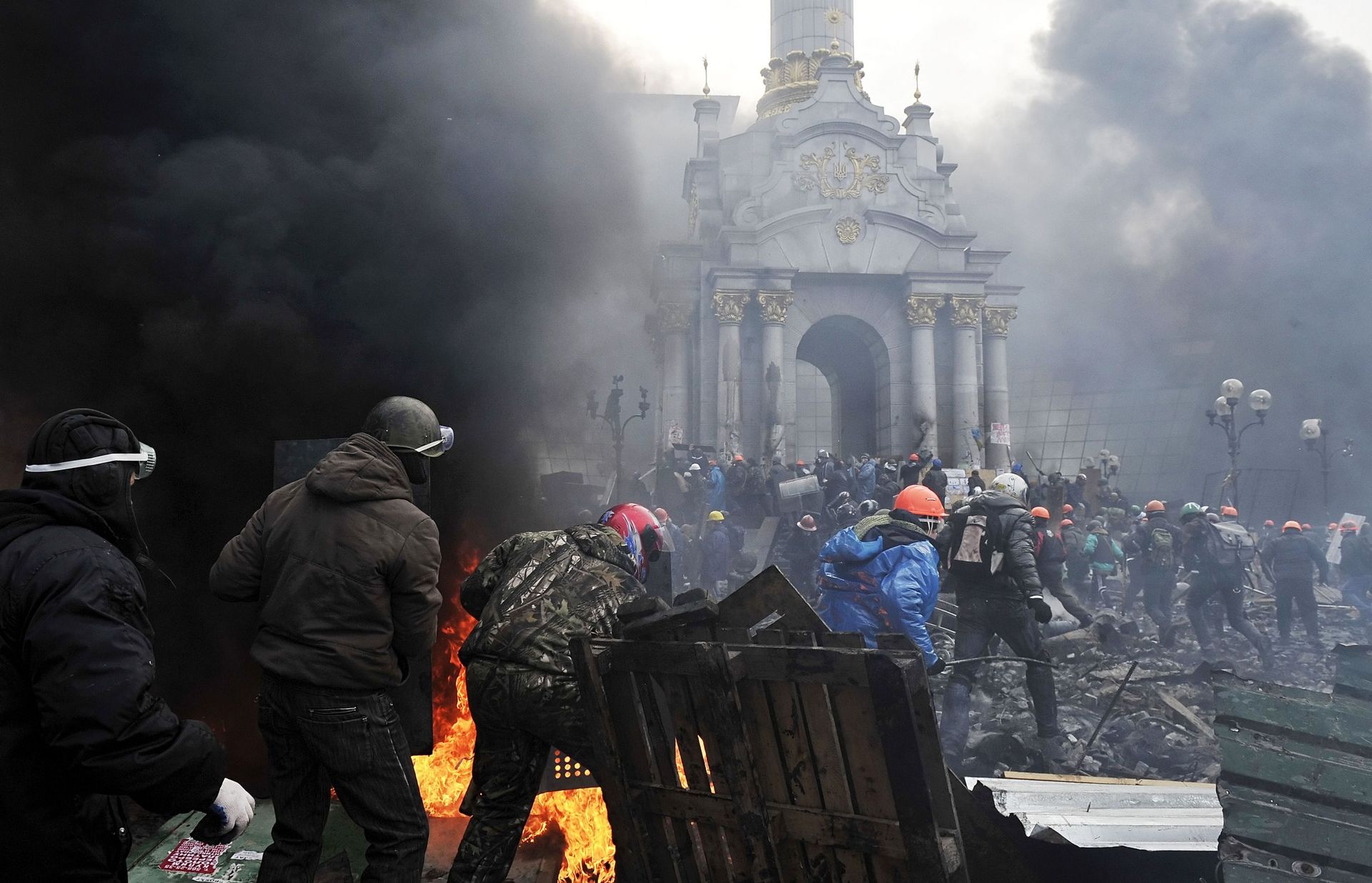 Ukraine: les manifestants lancent l'assaut, au moins 25 personnes tuées ce jeudi