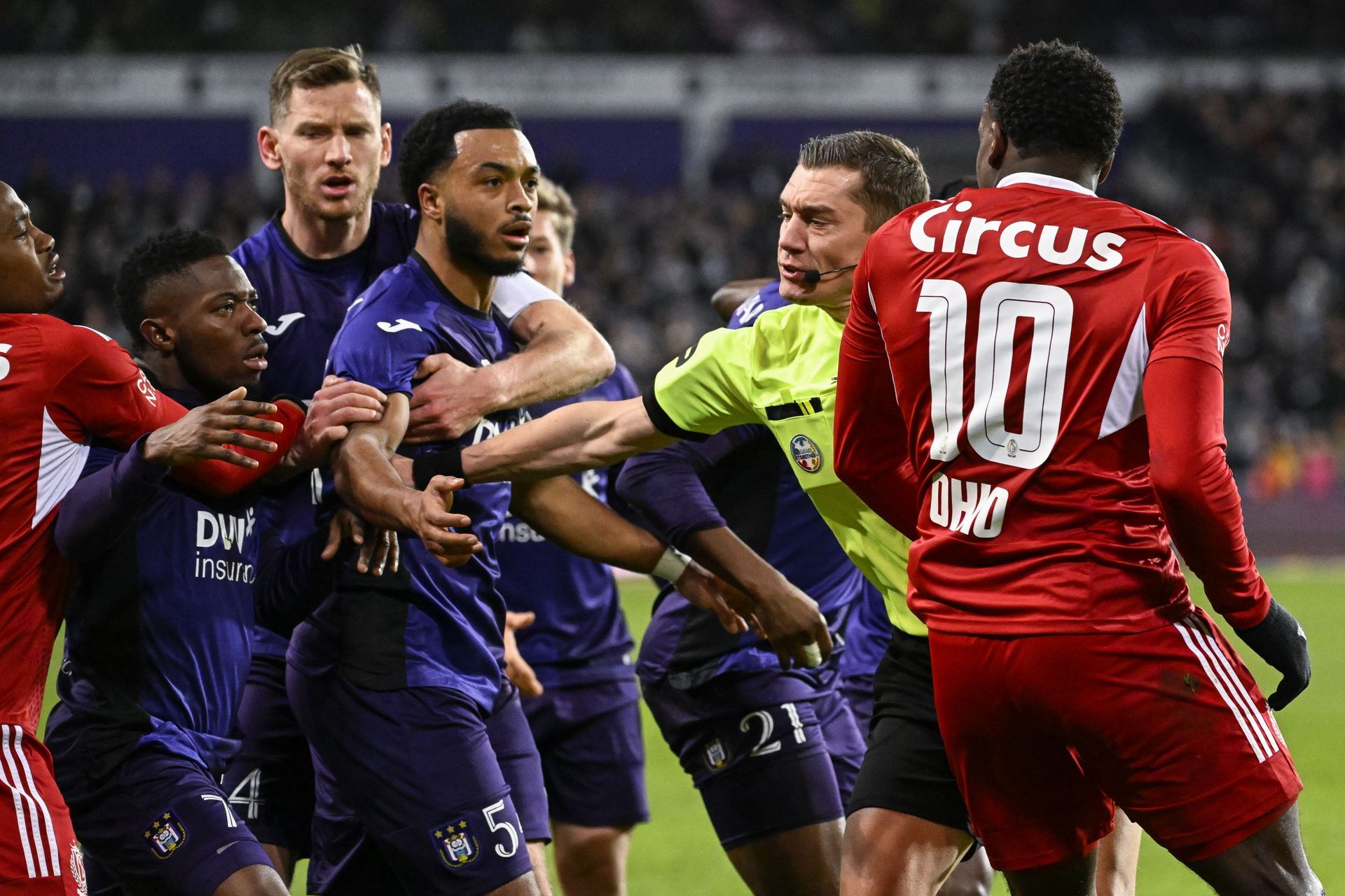 Anderlecht bat le RWDM avec un triplé de Frutos dans le Derby des