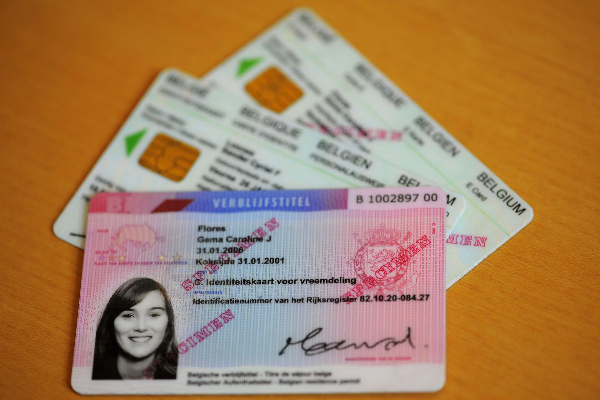 Photos D Identite Cinq Nouveaux Criteres A Remplir Des Le 16 Janvier Rtbf Be