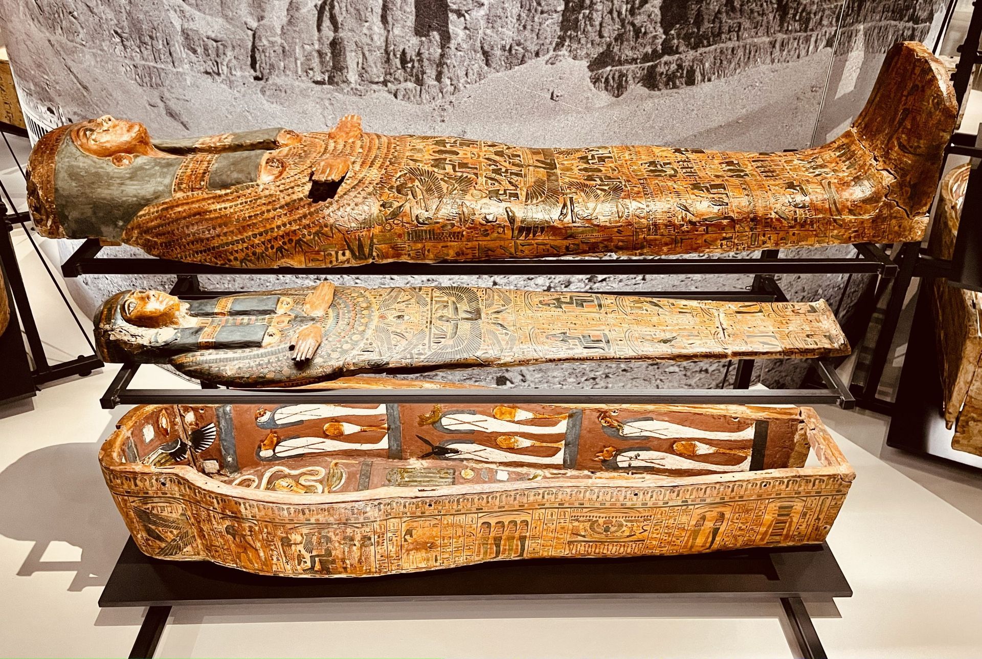 Cercueils de la Cachette des prêtres de Deir el-Bahari