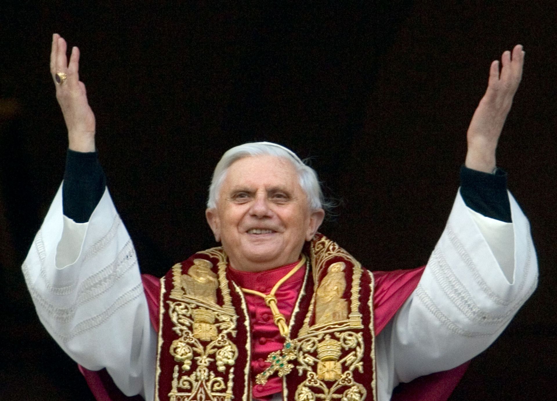Habemus Papam ! Le 19 avril 2005 au balcon de la Basilique Saint-Pierre de Rome