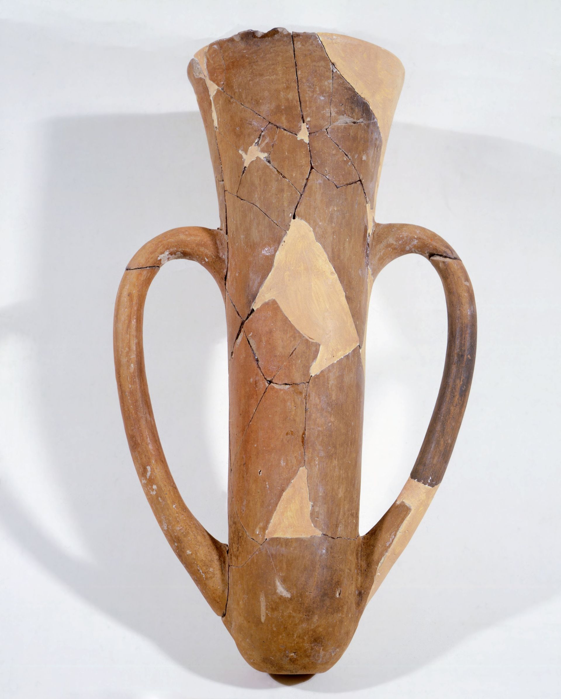 Une vase à deux anses, 3e millénaire avant J.-C.