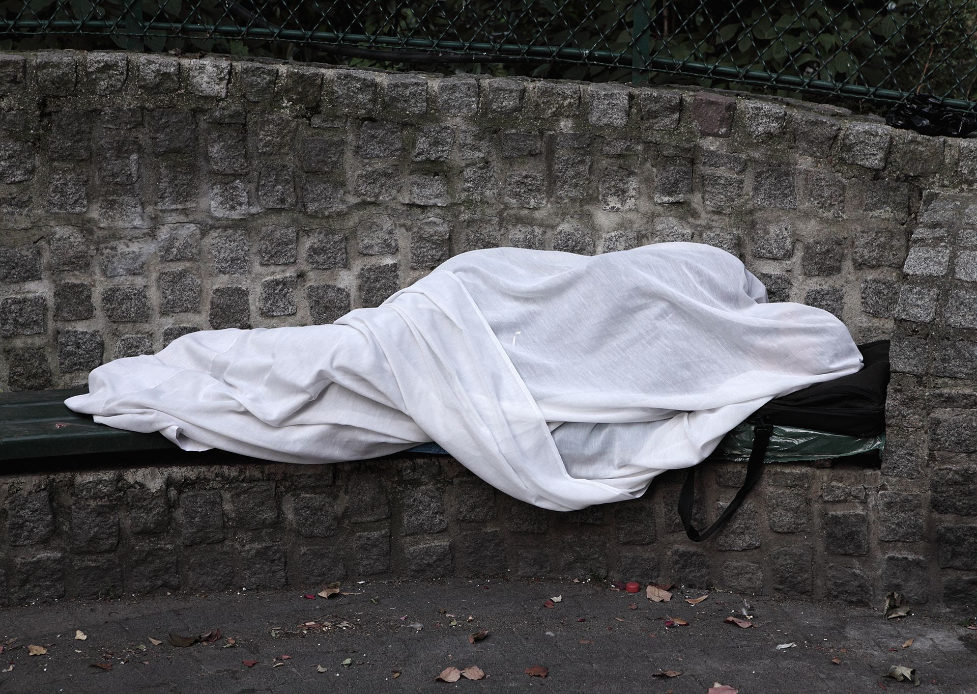 Sans titre, série les migrants, paris, 2009