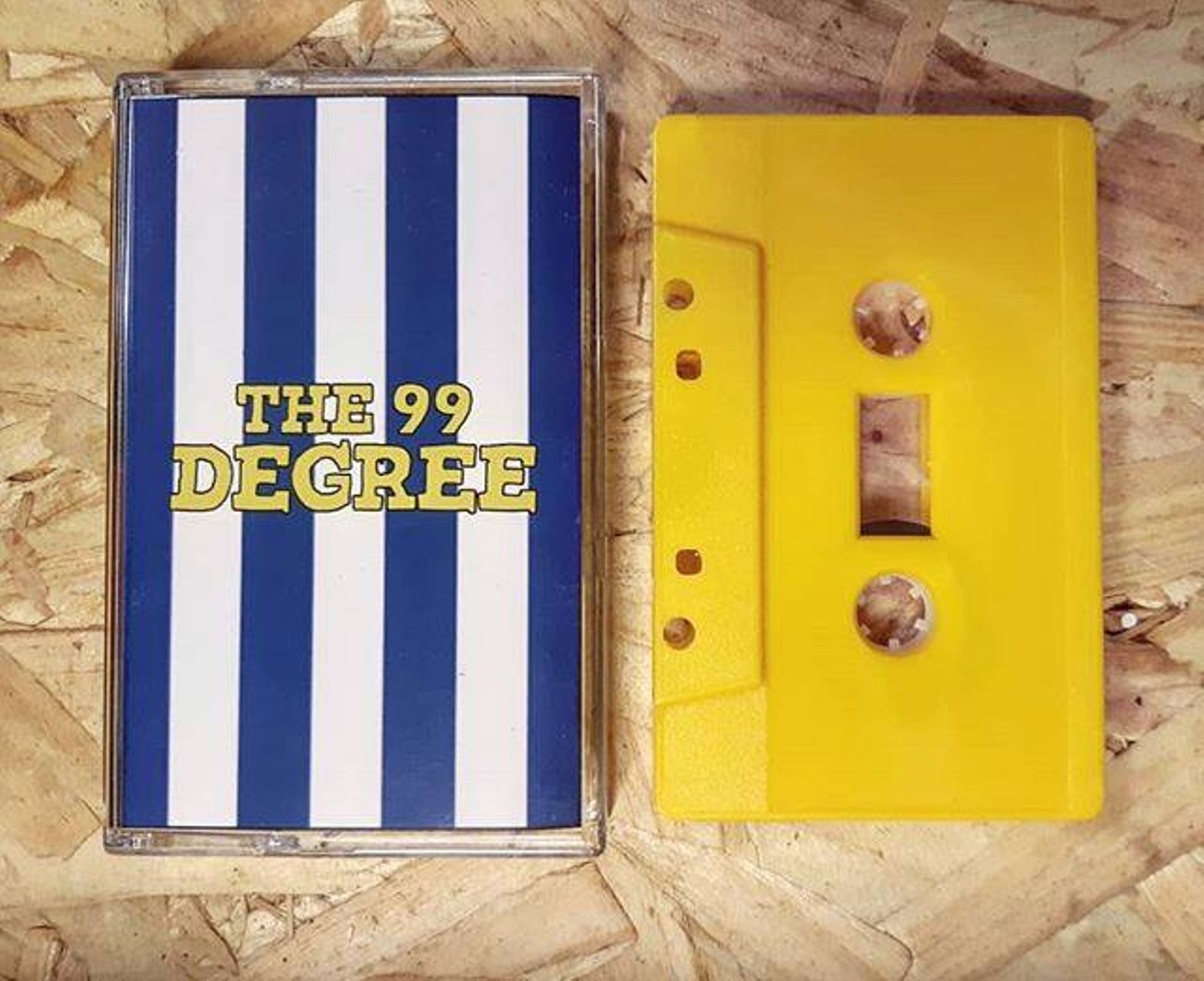 Cassette de "The 99 Degree".