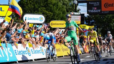 Enferm aux 200m vainqueur sur la ligne Wout van Aert est sorti