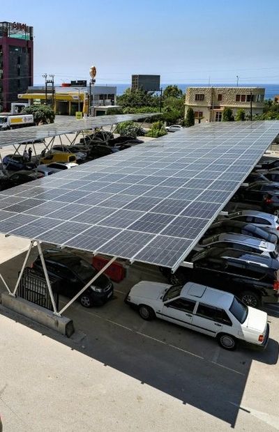 Pourquoi les libanais préfèrent les panneaux solaires aux groupes  électrogènes ?