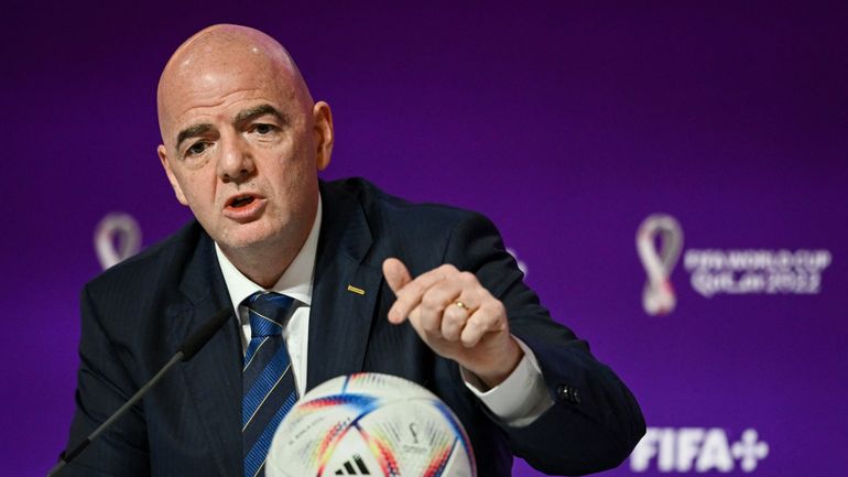 Coupe du monde 2022 : Gianni Infantino se sent "migrant, arabe et gay" et fustige les "leçons de morale"