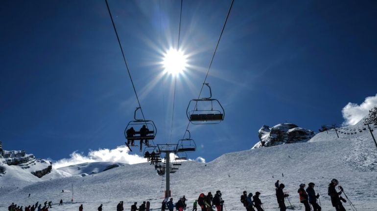 France : après deux saisons minées par le Covid, les professionnels du ski espèrent un hiver 