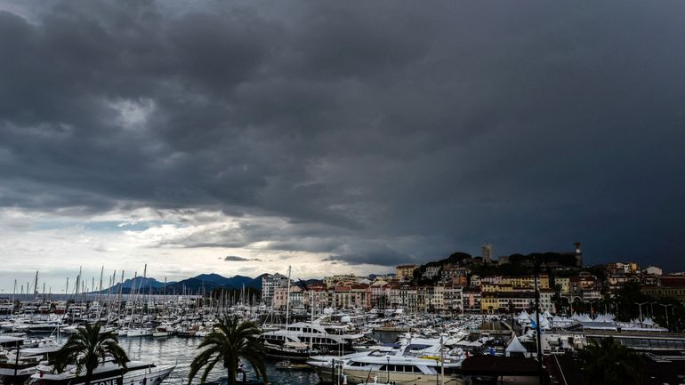 Cannes sous le déluge : la ville touchée par des inondations (vidéos)