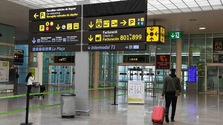 Espagne : le projet controversé d'agrandissement de l'aéroport de Barcelone suspendu