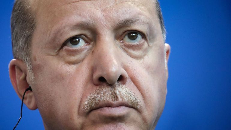 Turquie : le président Erdogan annonce être positif au coronavirus