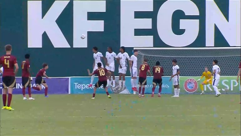 Euro U17 : la Belgique partage contre l'Angleterre grâce à un superbe but de Noah Fernandez