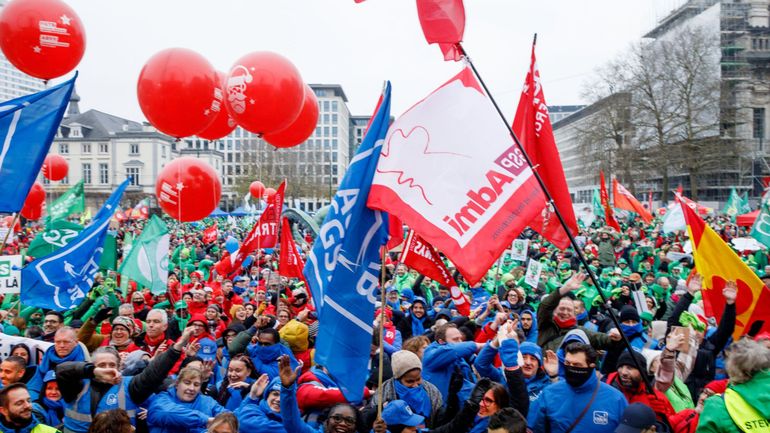 Manifestation en front commun contre l'austérité : 3500 personnes rassemblées à Bruxelles