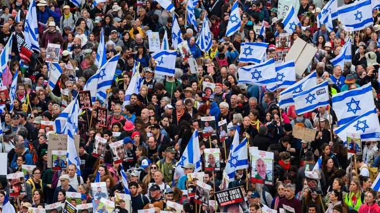 Guerre Israël - Gaza : plus que jamais divisée, la société israélienne bat le pavé