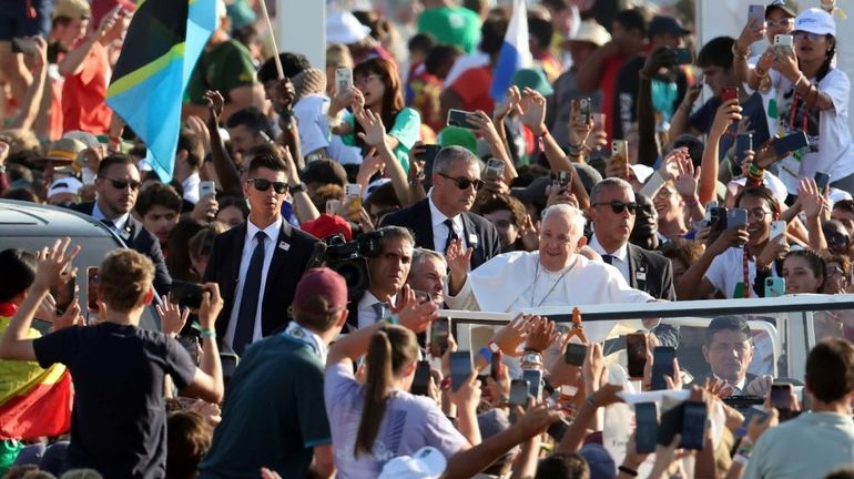 Le pape clôture les Journées mondiales de la jeunesse de Lisbonne devant 1,5 million de pèlerins