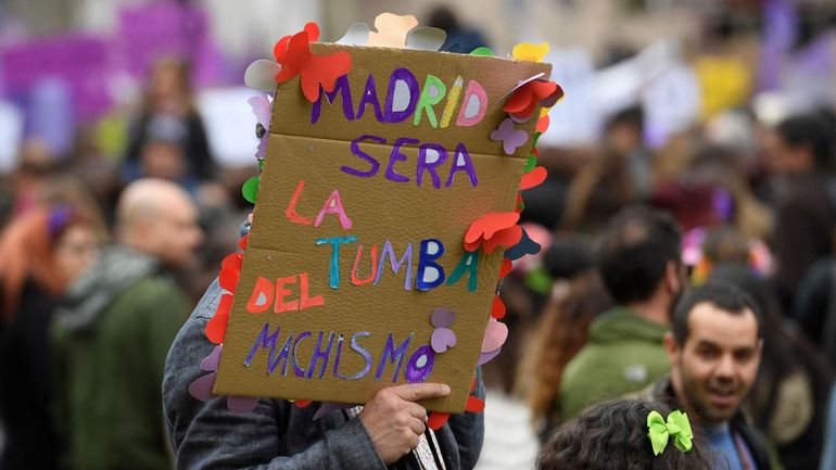 Espagne: les condamnés pour violence de genre privés de visite à leurs enfants