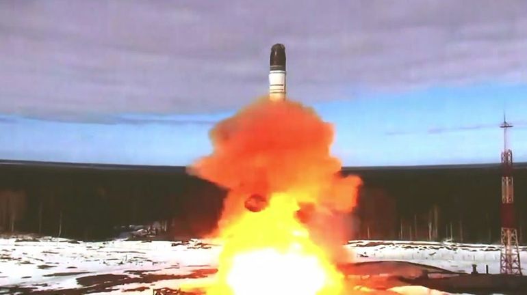 Premier tir d'essai réussi du Sarmat, dernier né des missiles balistiques russes