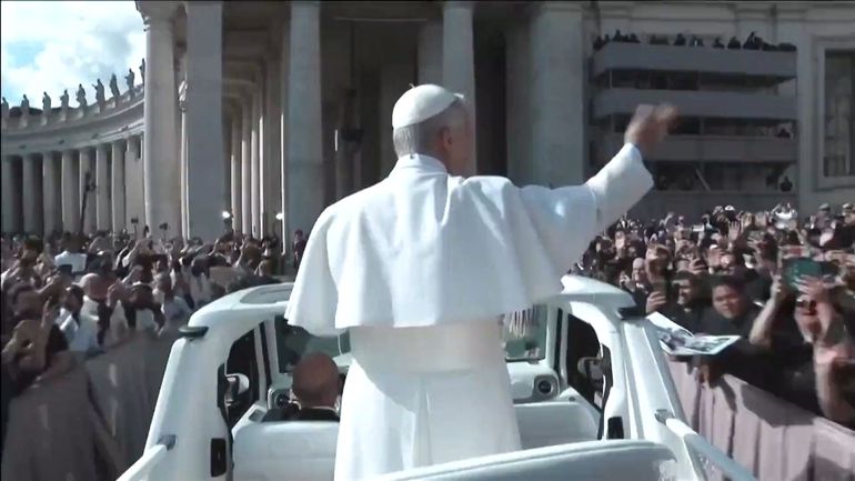 Premier bain de foule pour Léon XIV et première messe solennelle : de nombreux dirigeants à Rome ce dimanche