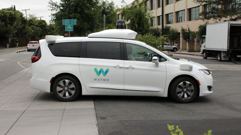 Waymo, une société soeur de Google, lance des taxis à conduite autonome dans San Francisco