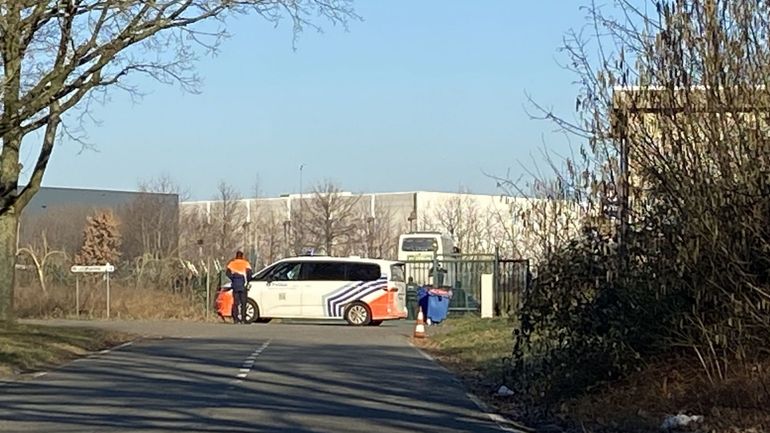 Un Flixbus en provenance de France arrêté sur l'autoroute : aucun explosif n'a été retrouvé, l'interrogatoire des suspects toujours en cours