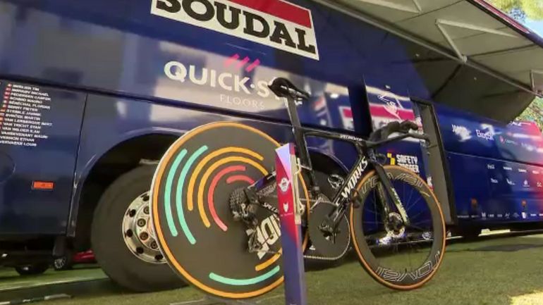 60 dents pour le plateau, 8kg pour le poids, un guidon moulé spécialement pour lui : voici le vélo de Remco Evenepoel pour le contre-la-montre