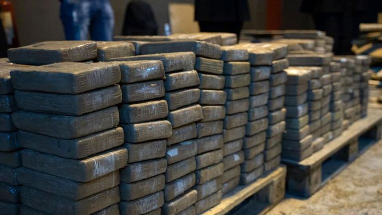 Équateur : saisie de 3,7 tonnes de cocaïnes qui devaient transiter par le port d'Anvers