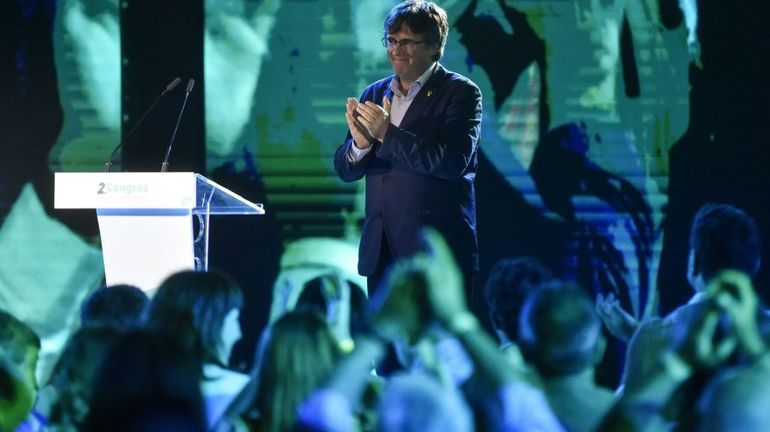L'indépendantiste catalan Puigdemont quitte la présidence de son parti