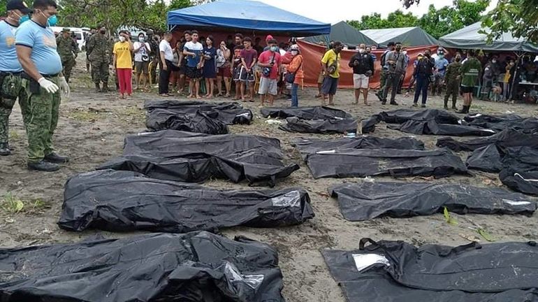 Aux Philippines, des villageois engloutis par la montagne sur laquelle ils s'abritaient des inondations