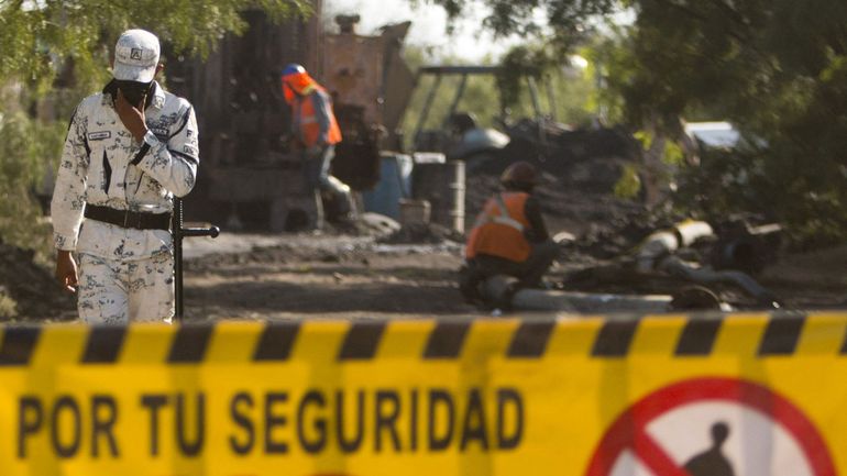 Mineurs bloqués au Mexique: espoir de pouvoir envoyer des plongeurs