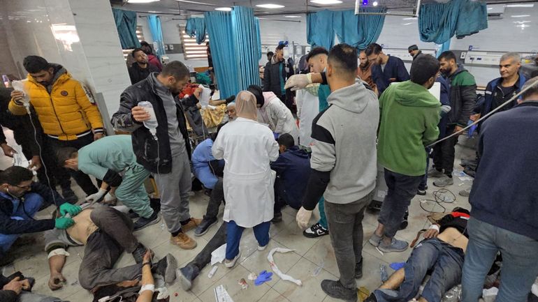 Gaza : la Défense civile de Gaza annonce 29 morts après des frappes israéliennes autour d'un hôpital