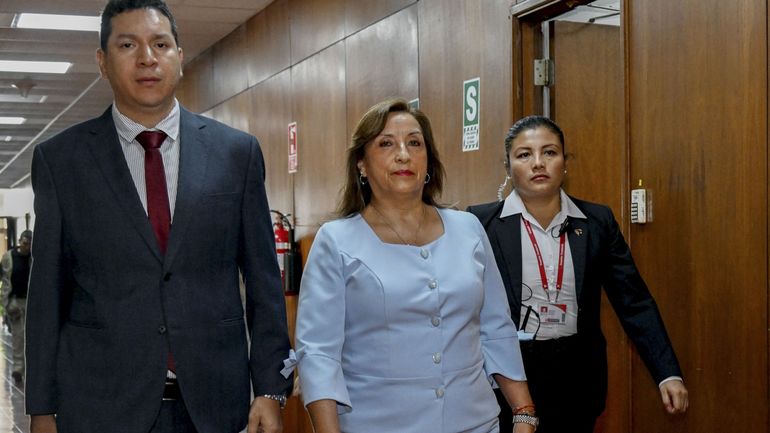 Pérou : le Parlement rejette une motion de destitution contre la présidente
