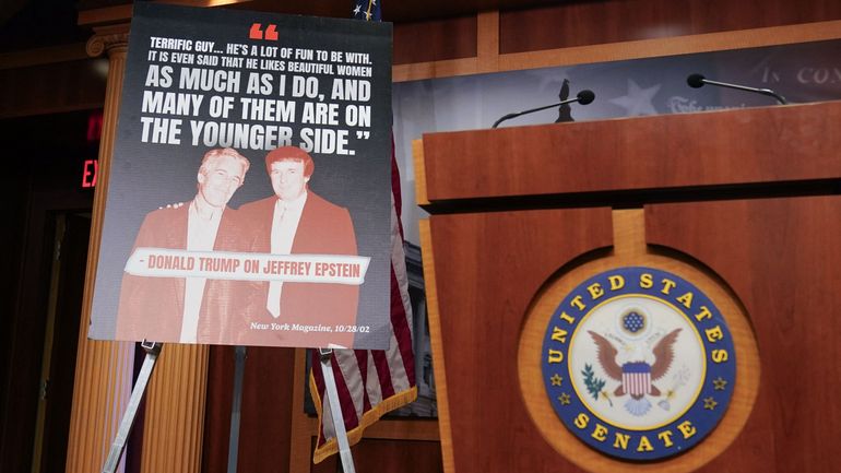 Le nom de Donald Trump et de plusieurs autres personnalités importantes dans le dossier Epstein anonymisés en vue d'une éventuelle divulgation