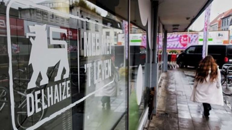 Conflit chez Delhaize : envoi d'huissiers dans une dizaine de magasins, six syndicalistes interpellés à Gand