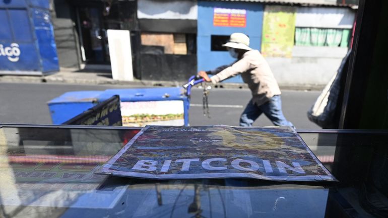 Salvador : le gouvernement défend l'usage du bitcoin malgré les critiques du FMI