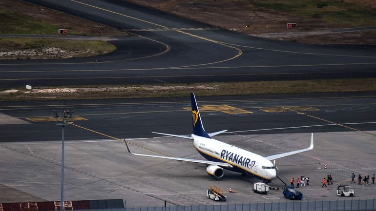 Près de 50 pilotes basés en Belgique attaquent Ryanair en justice