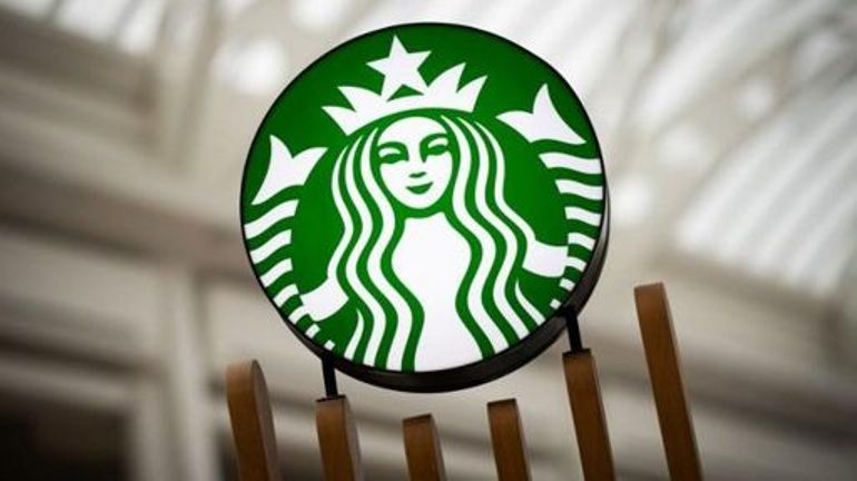 Une grève chez Starbucks en raison de l'interdiction de décorations 