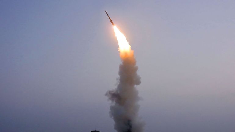 Tir de missile par la Corée du Nord peu avant une réunion d'urgence du Conseil de sécurité