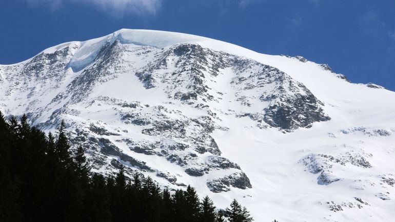 Avalanche dans le massif du Mont-Blanc : quatre morts et deux personnes portées disparues