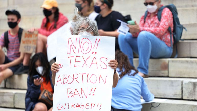 Avortement aux Etats-Unis: un droit fragilisé mais pas renversé
