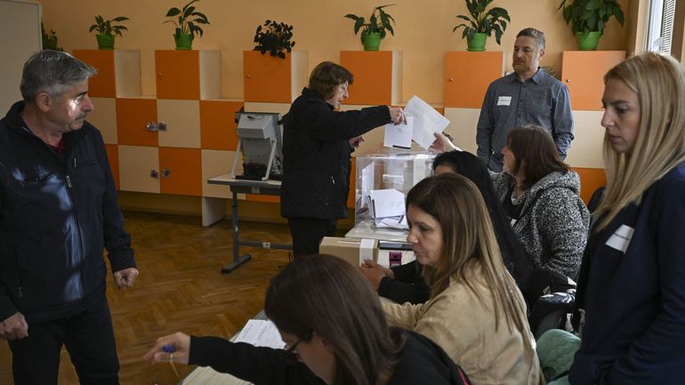 Elections en Bulgarie : les conservateurs en tête des législatives, mais toujours sans majorité pour gouverner