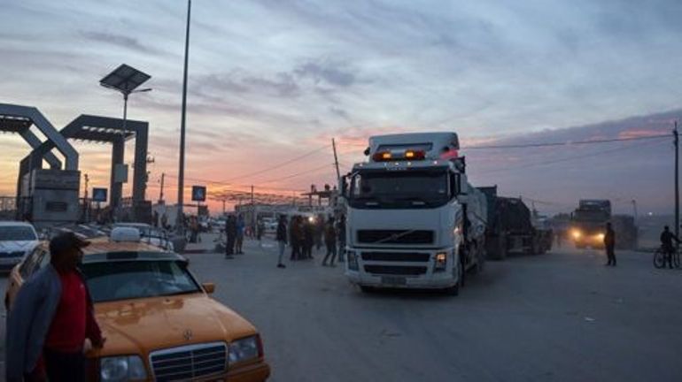 Guerre Israël - Gaza : un total de 248 camions d'aide humanitaire sont arrivés dans la bande de Gaza