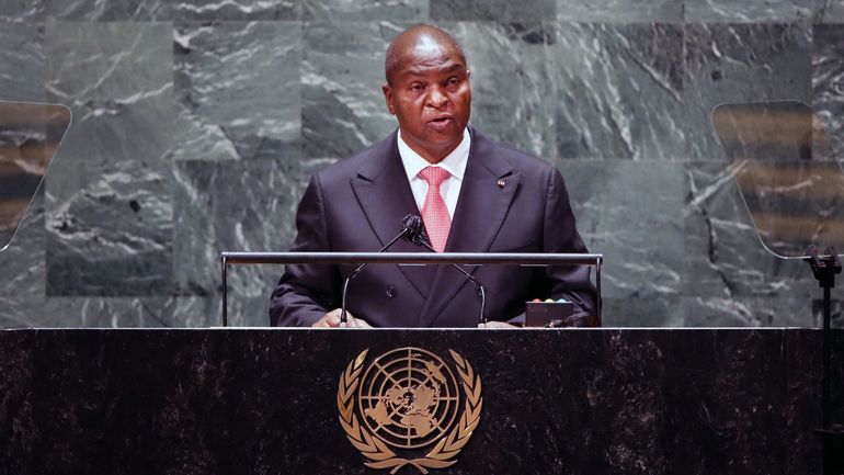 Centrafrique : le président décrète un 
