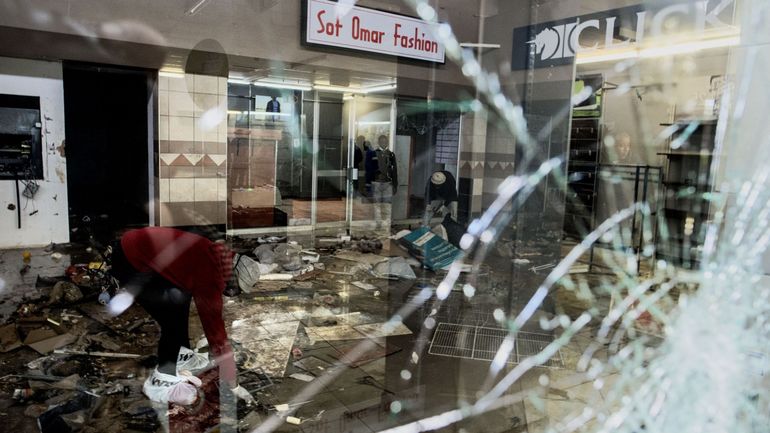 Tensions en Afrique du Sud : le bilan passe à 337 morts, selon le gouvernement