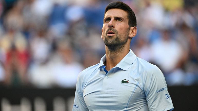 Même quand il est chahuté, il s'en sort : Djokovic vient à bout de Fritz et file en demi-finale de l'Open d'Australie