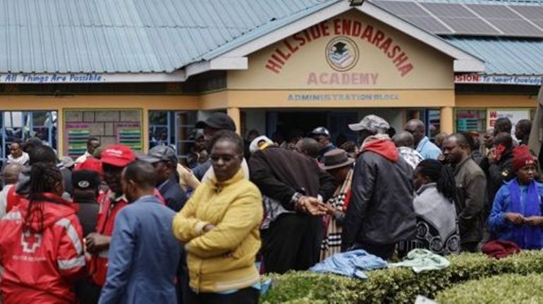 Un incendie dans une école au Kenya fait 17 morts : 70 enfants toujours portés disparus après l'embrasement de leur dortoir