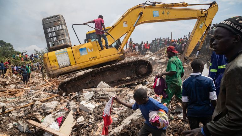 Ouganda : huit morts dont deux enfants dans l'effondrement d'une décharge à Kampala