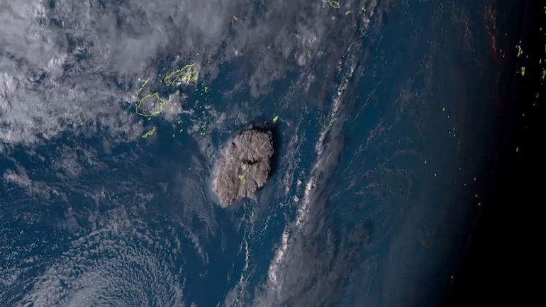 Eruption d'un volcan près des îles Tonga : un impressionnant spectacle visible depuis l'espace