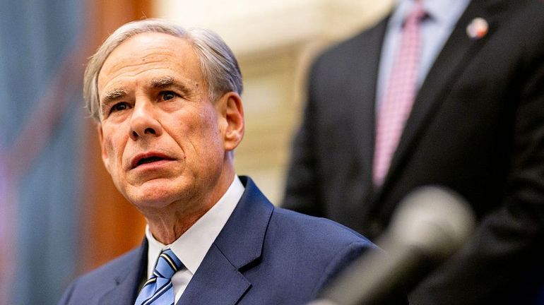 États-Unis : le gouverneur républicain Greg Abbott annonce déployer la Garde nationale au Texas