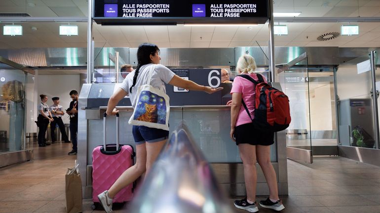 Chassé-croisé des vacances : 92.000 voyageurs sont attendus à Brussels Airport lundi, un record