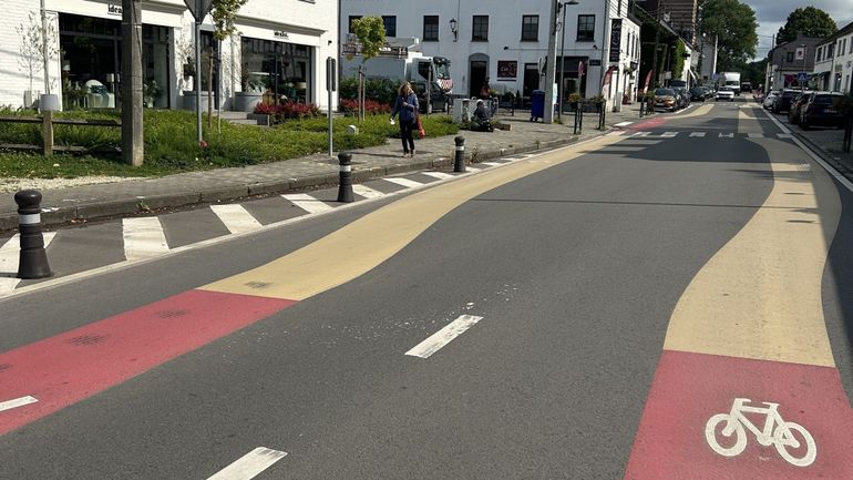 Les bandes suggérées : la piste cyclable du pauvre ?
